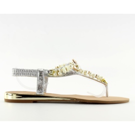 Ezüst szandál gyöngyökkel D580 ezüst szürke