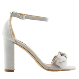 Szürke magas sarkú szandál 118-11 szürke Szürke magas sarkú szandál 118-11 szürke