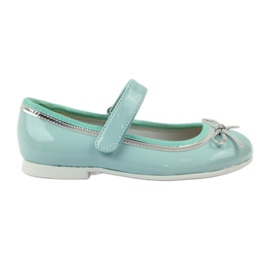 American Club A balerinák amerikai íjjal pumpálnak zöld