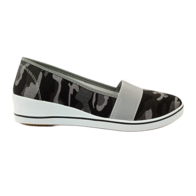 Mckey 182 éksarkú terepszínű tornacipő zöld