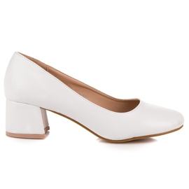 Renda Fehér, alacsony sarkú pumpák
