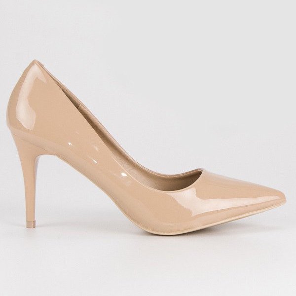 Comer Stílusos magassarkú barna