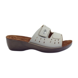 Tépőzáras ék Inblu PL029 bézs Tépőzáras ék Inblu PL029 bézs