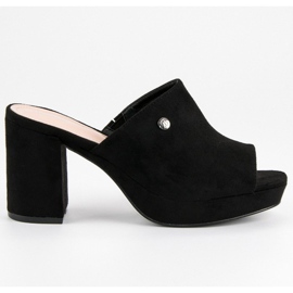 Milaya Papucs a poszton fekete