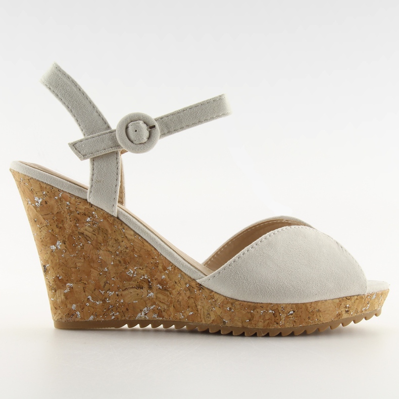 Szürke szandál parafa éksarkon 3811 Szürke szandál parafa éksarkon 3811