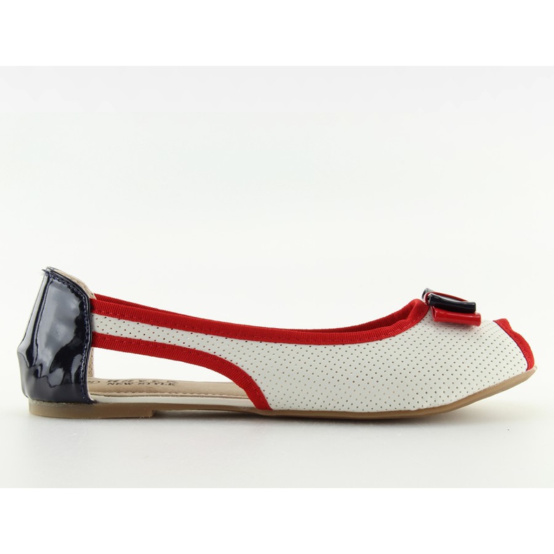 Nyitott orrú fehér balerina D314 WHITE / NAVY