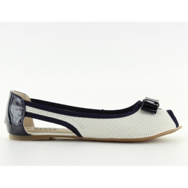 Nyitott orrú fehér balerina D314 WHITE / NAVY