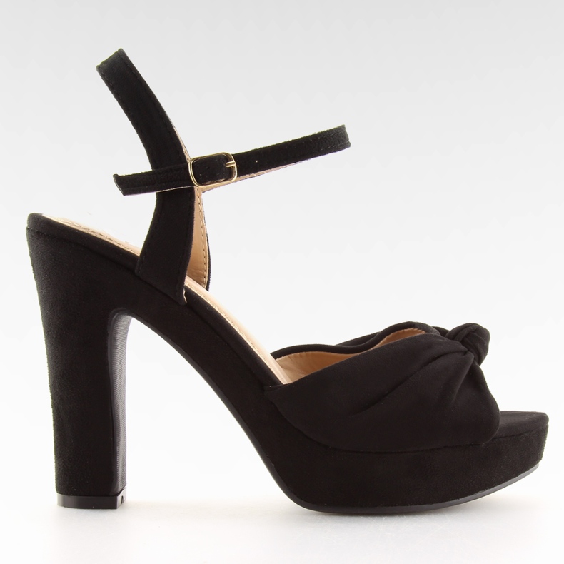 Szandál a poszton fekete BJ1603-SD fekete