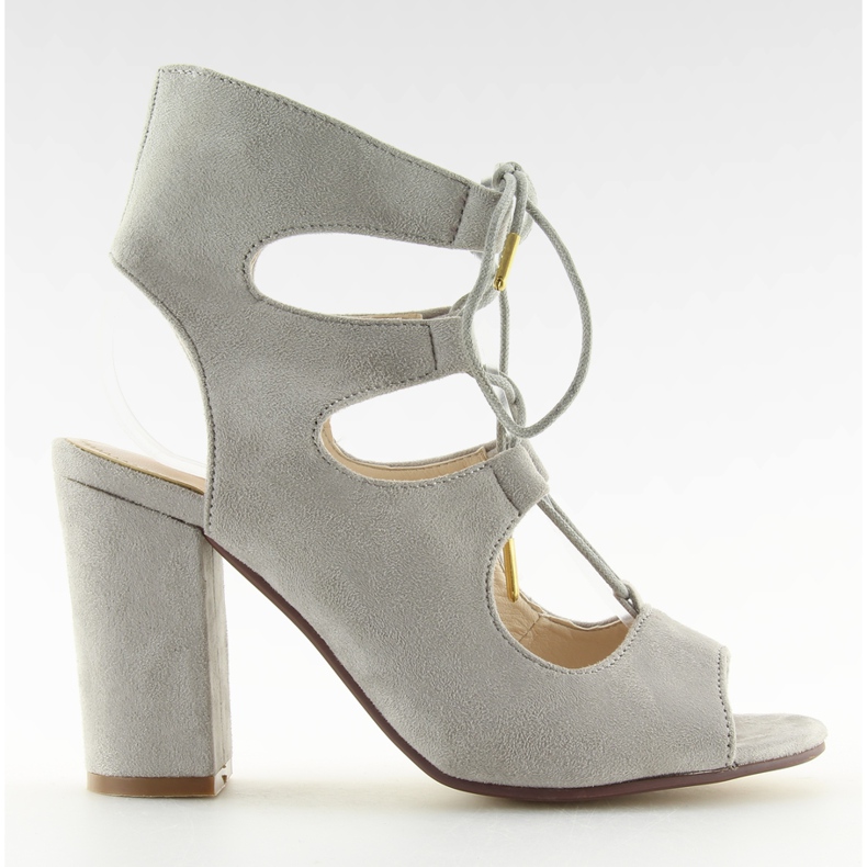 Szürke, széles sarkú szandál NC58