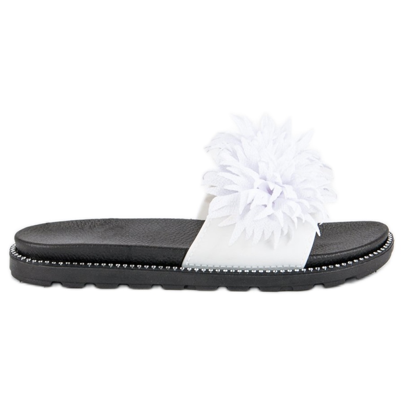 Papucs pomponnal fehér