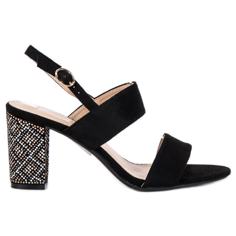 Stílusos szandál gyöngyökkel fekete