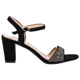 Elegáns magas sarkú szandál fekete Elegáns magas sarkú szandál fekete