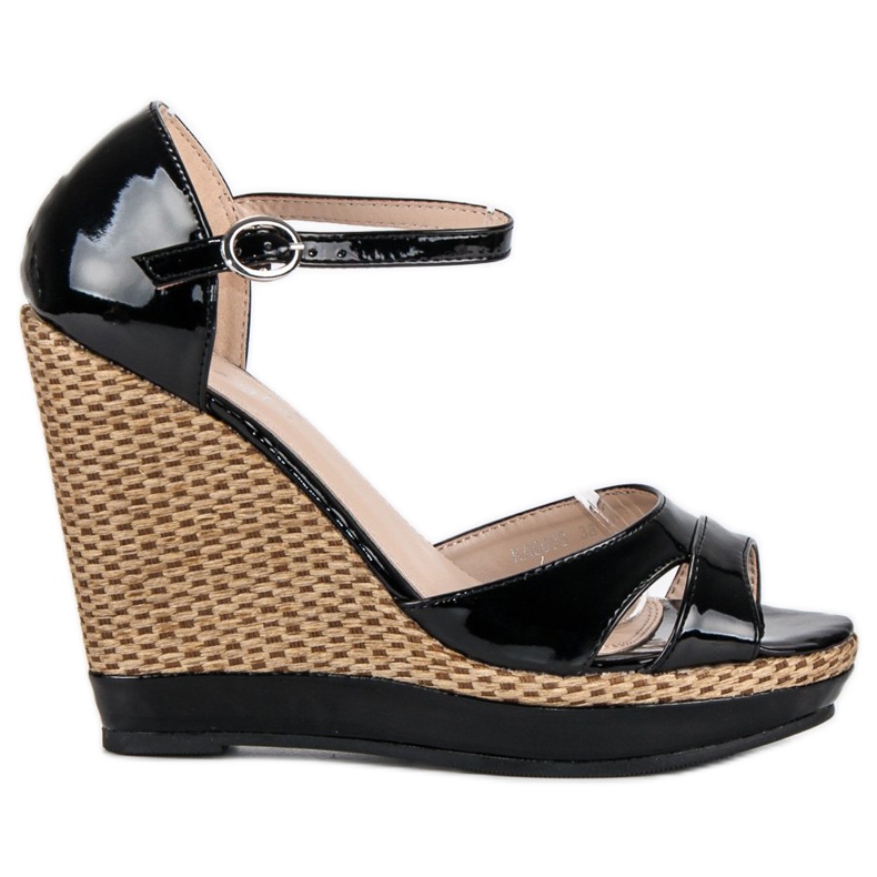 Kayla Fekete lakkozott ék szandál