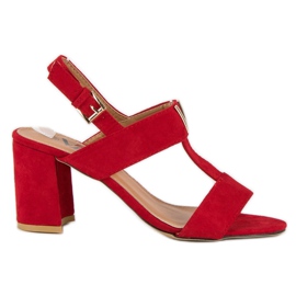 Női szandál oszlopon piros