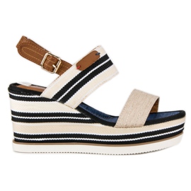 Bordás ékszandál barna