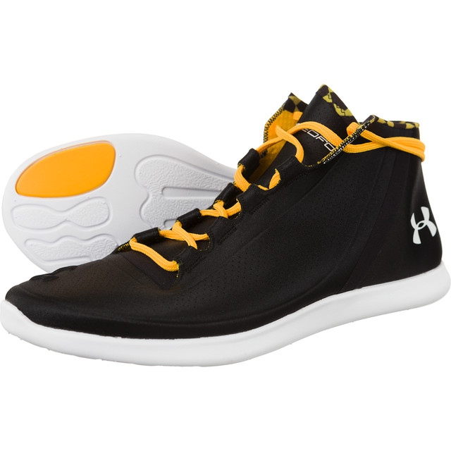 Under Armour Páncél alatt a StudioLux Mid Lnr 001-ben fekete Under Armour Páncél alatt a StudioLux Mid Lnr 001-ben fekete