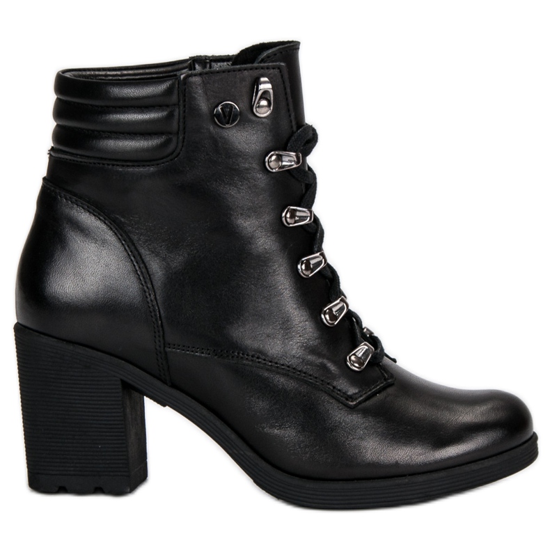 Kényelmes vinceza magassarkú fekete