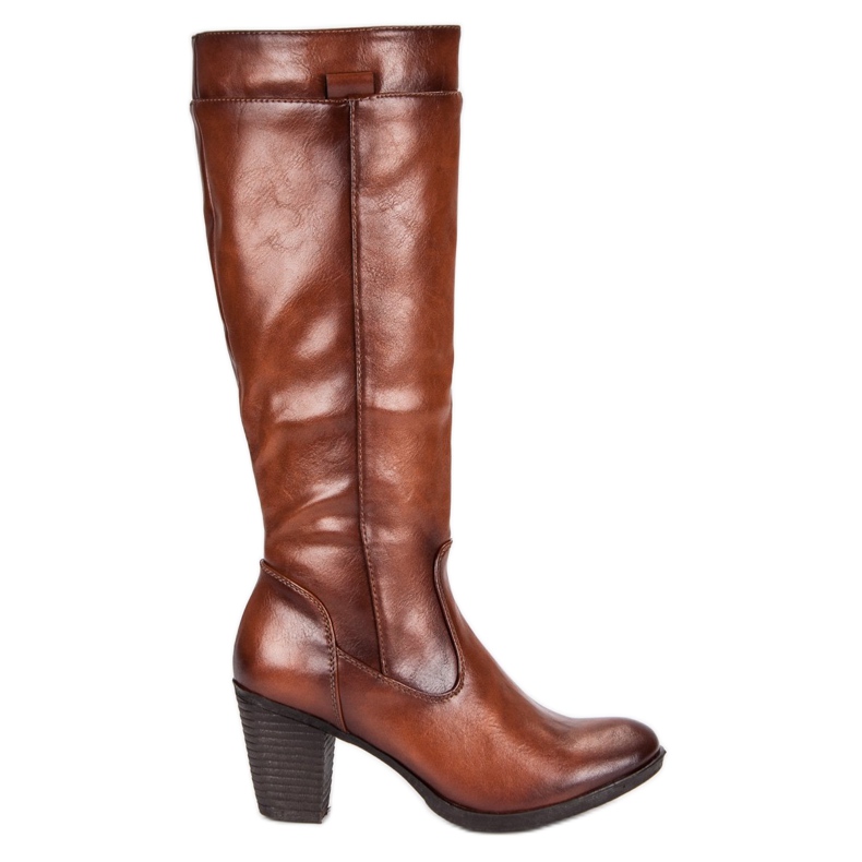 Csizma a vinceza poszton barna