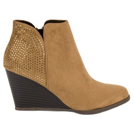 Corina Elegáns ékcsizma barna