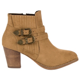 Corina Velúr bokacsizma a postán barna Corina Velúr bokacsizma a postán barna