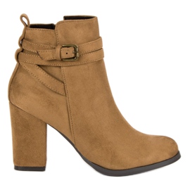 Corina Elegáns magas sarkú csizma barna Corina Elegáns magas sarkú csizma barna