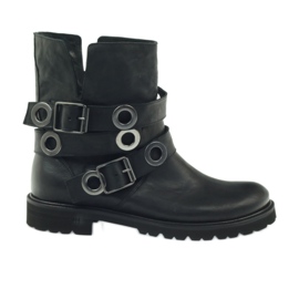 Badura körökkel díszített csíkos csizma fekete