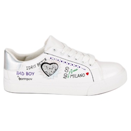 Fehér cipők nyomtatással szürke Fehér cipők nyomtatással szürke