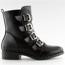 Csizmák csattal fekete 6312 fekete