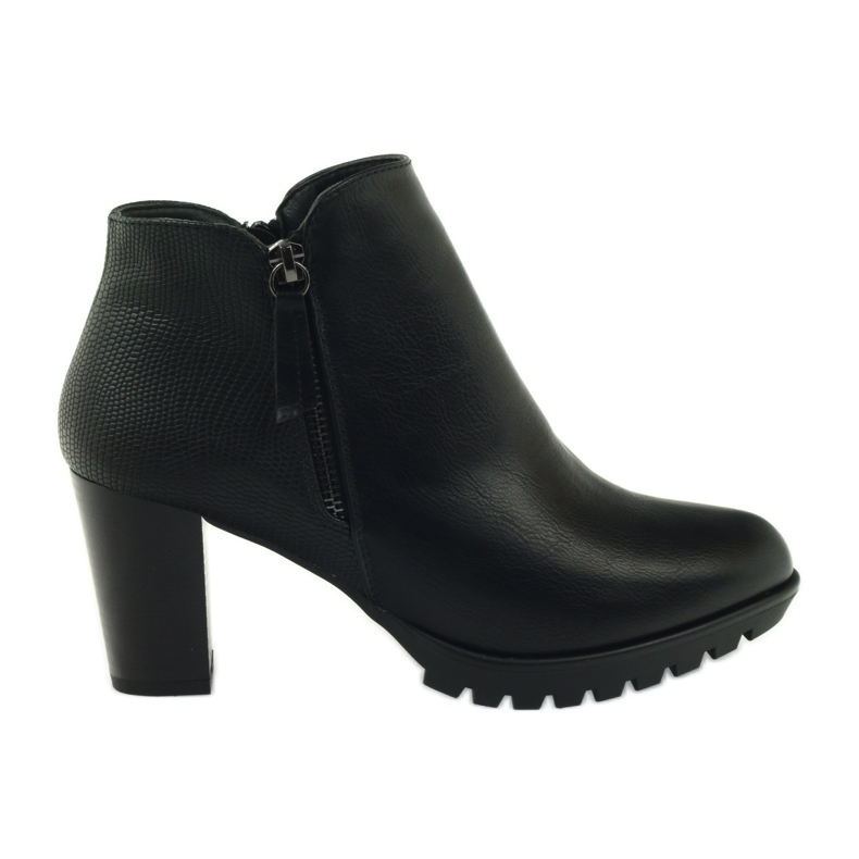 M.Daszyński Csizma a postán fekete 1708 M.Daszyński Csizma a postán fekete 1708