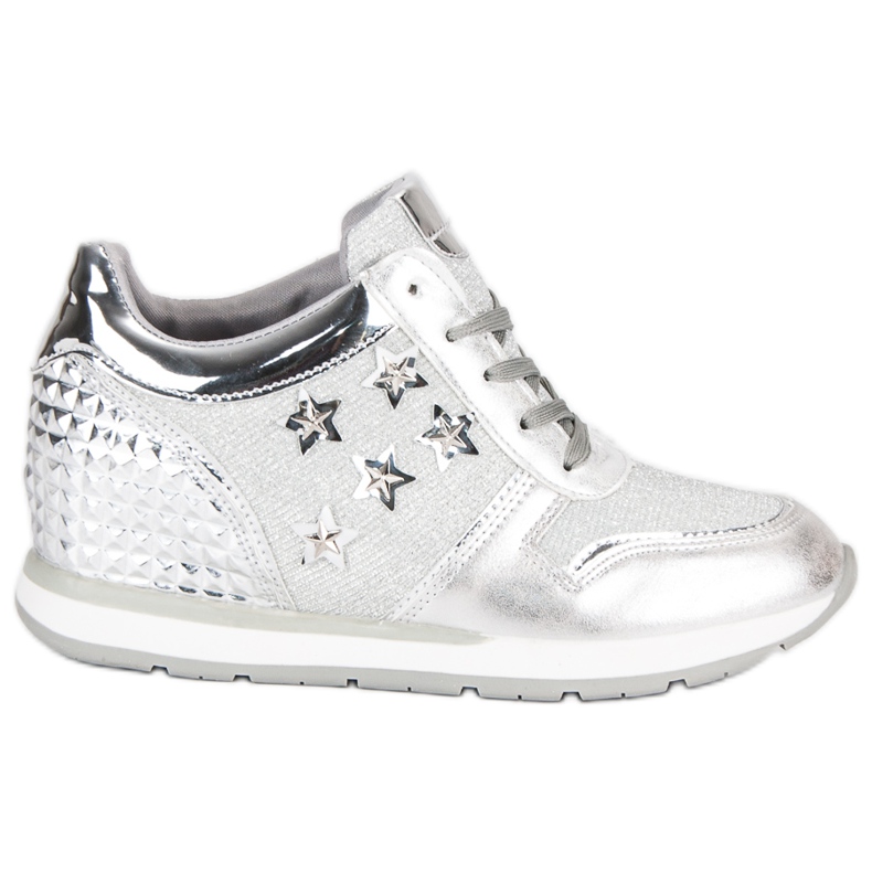 Ezüst cipők, cipők szürke