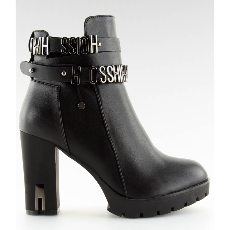 Fekete magas sarkú csizma Z122 fekete