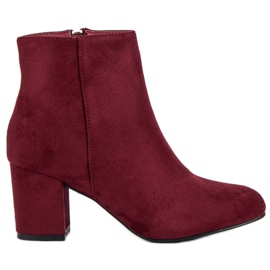 Mannika Velúr bokacsizma a postán piros