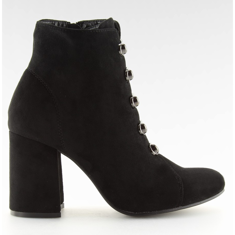 Fekete OM-15 Fekete magas sarkú csizma