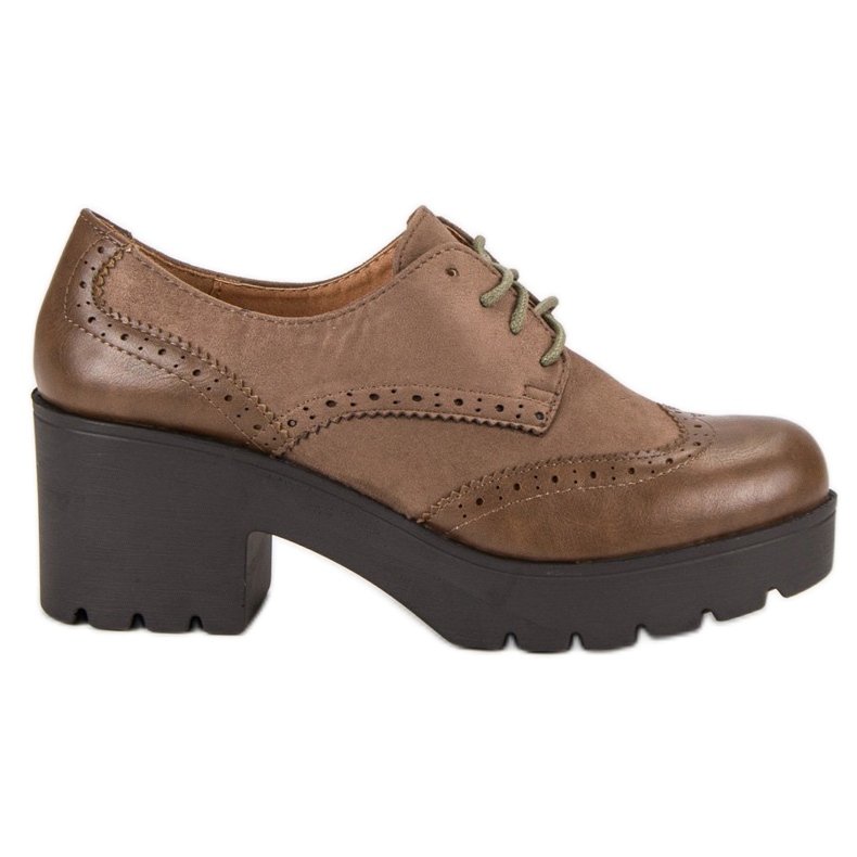 Ch. Creation Elegáns bézs színű cipő