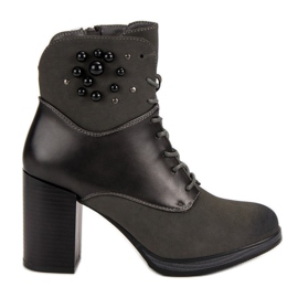 Vinceza Fűzős csizmák egy poszton szürke