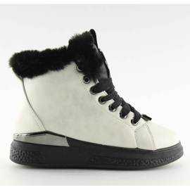 Fekete szigetelt cipők F506 fehér