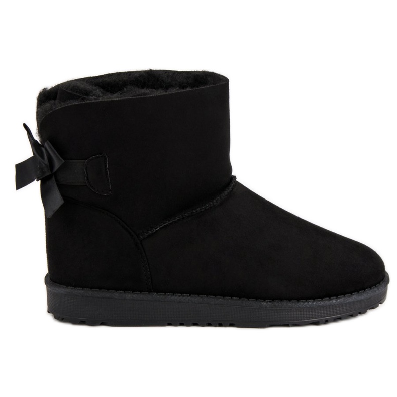 Queentina Fekete mukluki íjjal