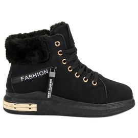 Szigetelt magas tornacipő fekete Szigetelt magas tornacipő fekete