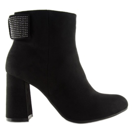 Fekete magas sarkú csizma Z199 Fekete Fekete magas sarkú csizma Z199 Fekete