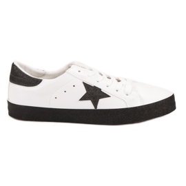 Divatos alacsony cipők fehér fekete