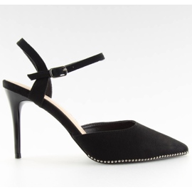 Fekete szandál a fekete J1126-1 fekete-on