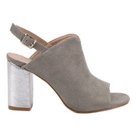 Épített szandál a VINCEZA bárban szürke