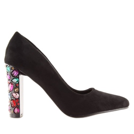 Szivattyú díszített sarokkal fekete YQ204P Fekete