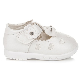 Papucs szívvel fehér Papucs szívvel fehér