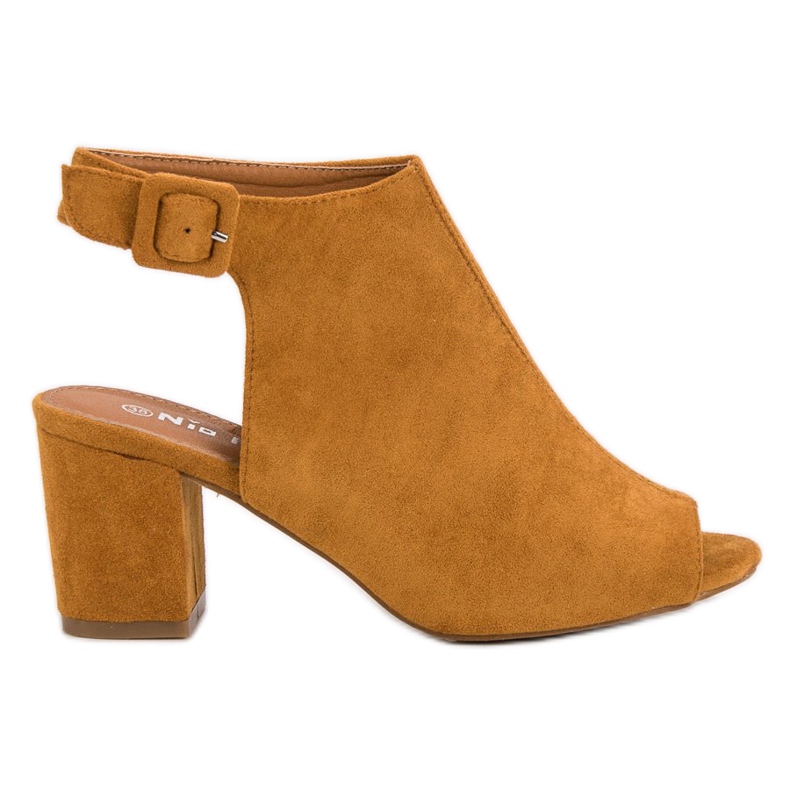 Nio Nio Épített szandál egy bárban sárga