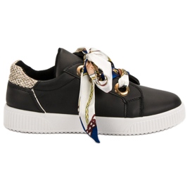 Szalaggal átkötött sportcipő fekete Szalaggal átkötött sportcipő fekete