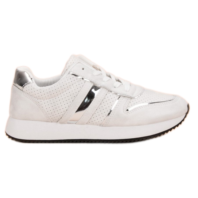 Kényelmes fehér cipők