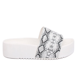 Fehér N-32 White Snake magas talpú papucs