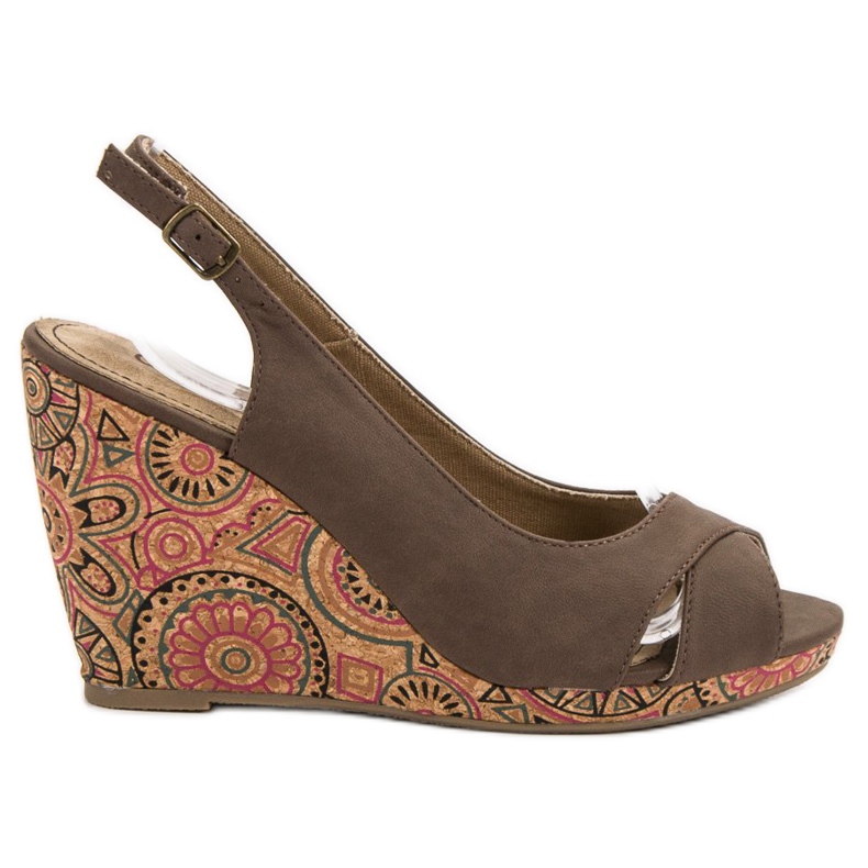 Corina Divatos Ethno szandál barna