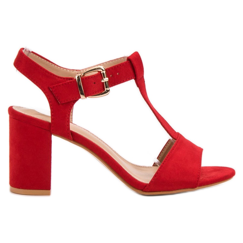 Anesia Paris Piros szandál egy bárban